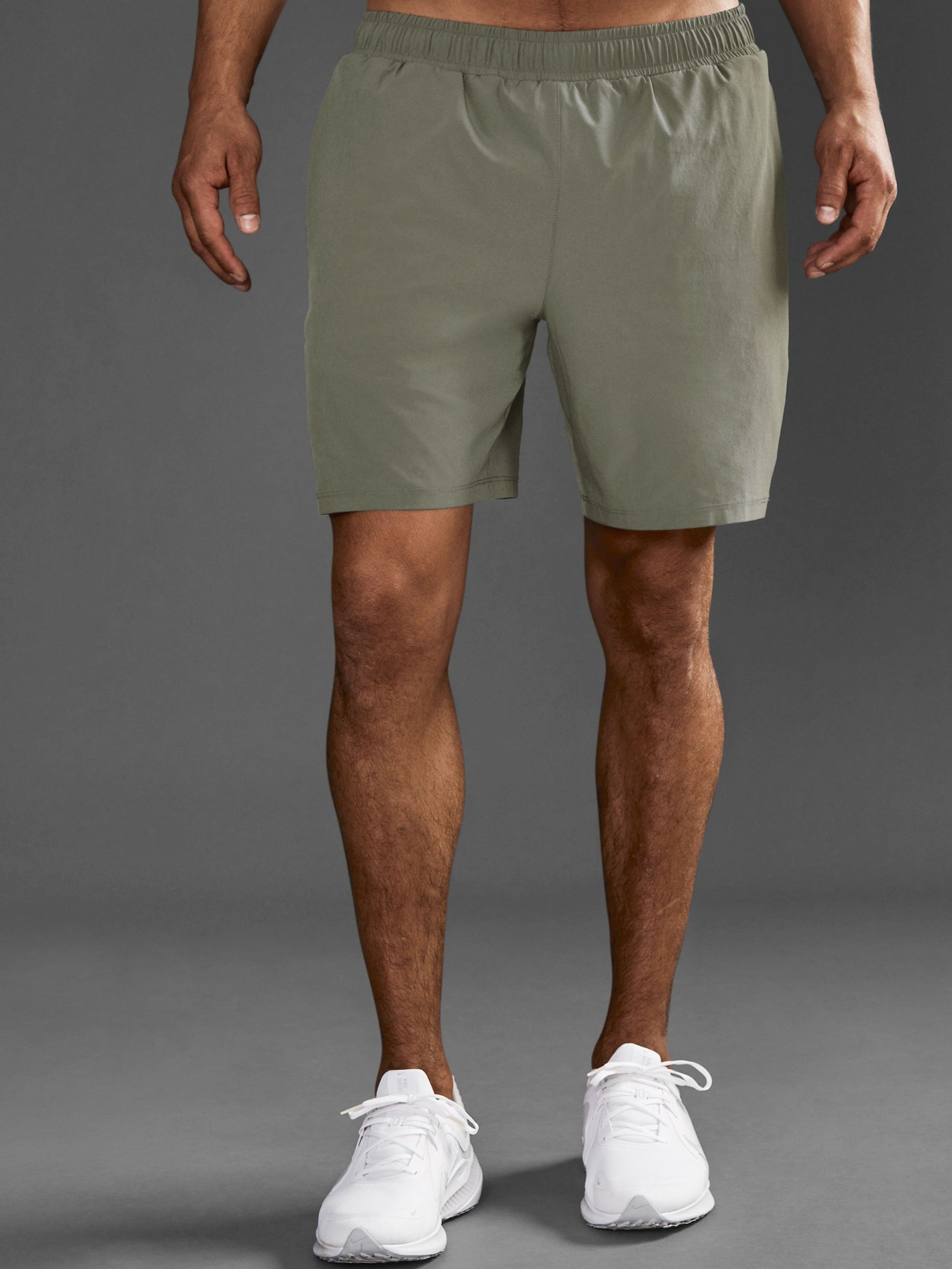 (取寄) ビヨンドヨガ メンズ ピボタル パフォーマンス ショート - メンズ Beyond Yoga men Pivotal Performance Short - Men's Grey Sage Beyond Yoga Men's Pivotal Performance Short – CorePower Yoga