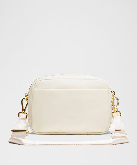 Lululemon Everywhere Crossbody Bag