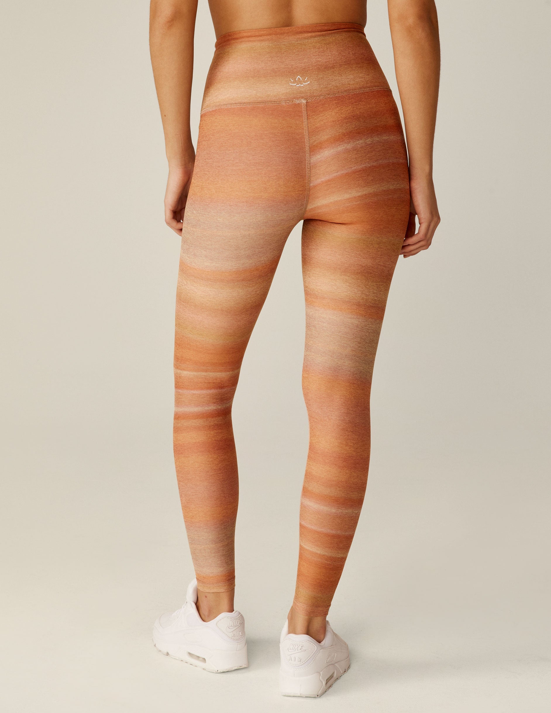 ボトムスその他 LOGO LAYERED GOLGI LEGGINS PANTS IVORY LOGO LAYERED GOLGI LEGGINS PANTS IVORY | KAZUE